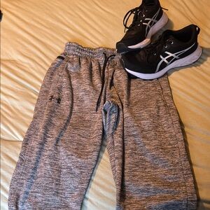 Under Armour Men’s Coldgear Grey Jogger Pants (Loose)